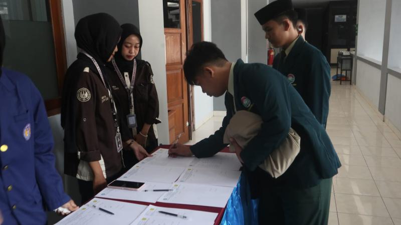Dokumentasi kegiatan National Physics Competition PIF XXIX FMIPA UNY